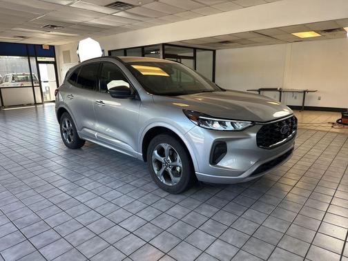 Iconic Silver Metallic 2024 Ford Escape ST-Line