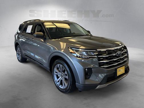 Carbonized Gray Metallic 2026 Ford Explorer Active