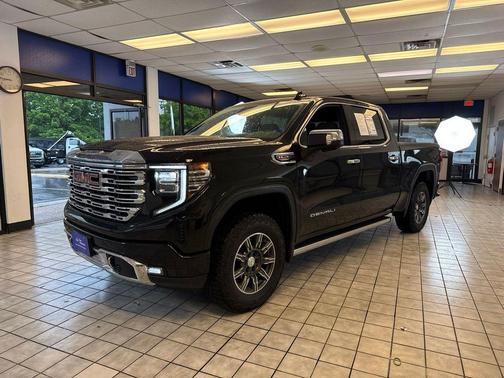 Onyx Black 2023 GMC Sierra 1500 Denali