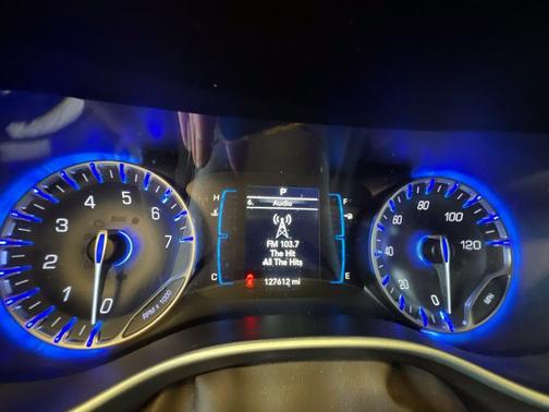 Brilliant Black Crystal Pearlcoat 2017 Chrysler Pacifica Touring