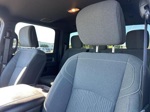 2024 RAM 3500 Big Horn Crew Cab 4x4 8' Box