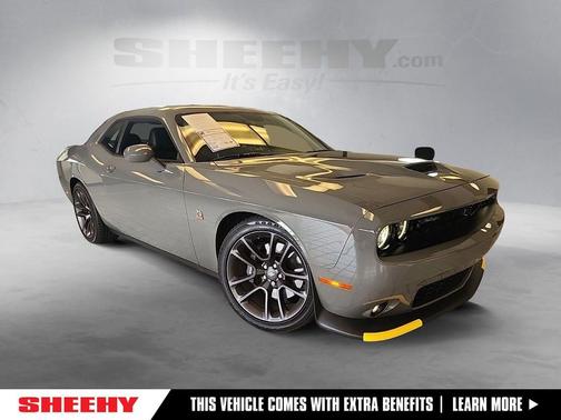 Destroyer Gray Clearcoat 2023 Dodge Challenger R/T Scat Pack