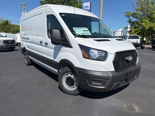 Oxford White 2026 Ford Transit-150 Base