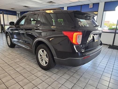 Agate Black Metallic 2021 Ford Explorer XLT