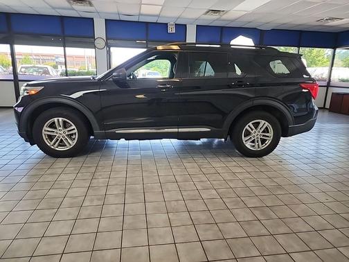 Agate Black Metallic 2021 Ford Explorer XLT