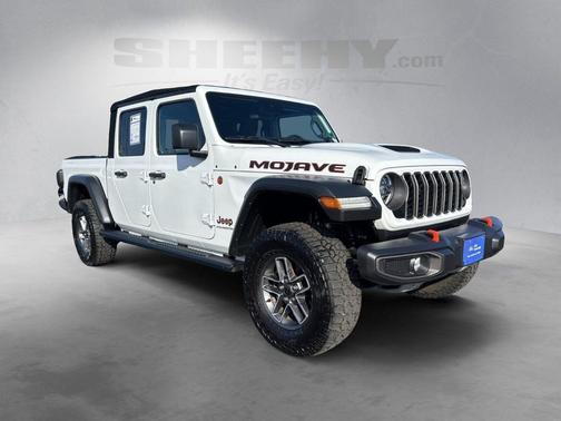Bright White Clearcoat 2024 Jeep Gladiator Mojave