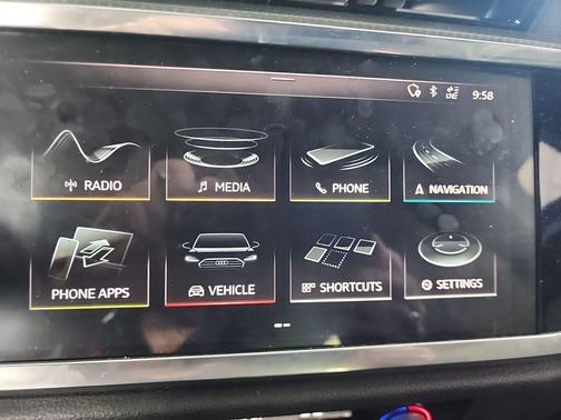 Mythos Black Metallic 2020 Audi Q3 45 S line Prestige