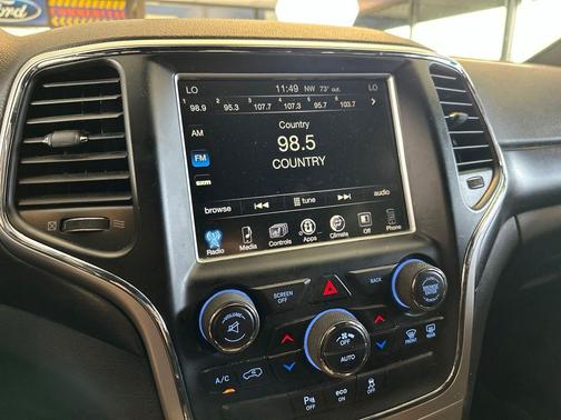 Granite Crystal Metallic Clearcoat 2015 Jeep Grand Cherokee Altitude