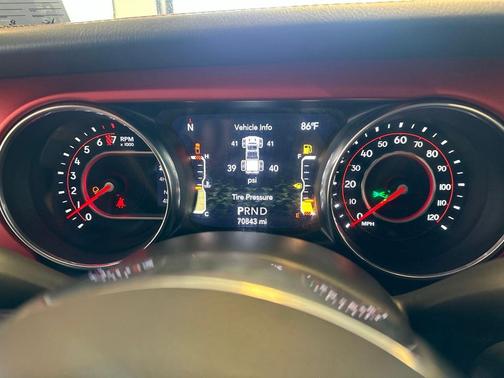 Black Clearcoat 2020 Jeep Gladiator Rubicon
