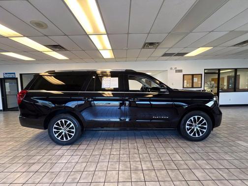 Black Metallic 2025 Ford Expedition Max Platinum
