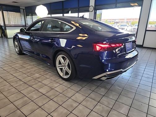 Navarra Blue Metallic 2021 Audi A5 Sportback 45 S Line Prestige