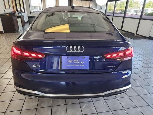 Navarra Blue Metallic 2021 Audi A5 Sportback 45 S Line Prestige