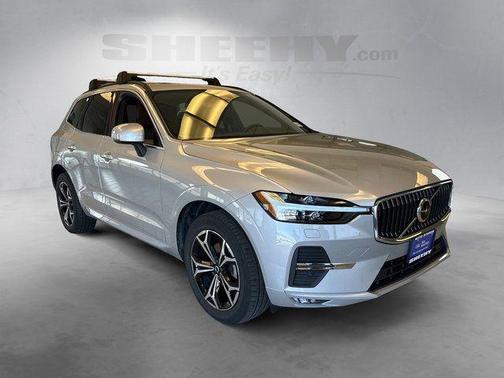 2022 Volvo XC60 B5 Momentum