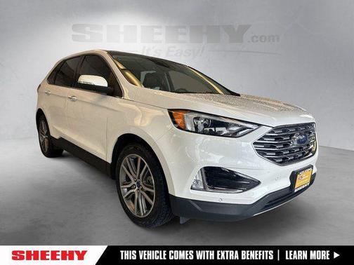 Star White Metallic Tri-Coat 2022 Ford Edge Titanium
