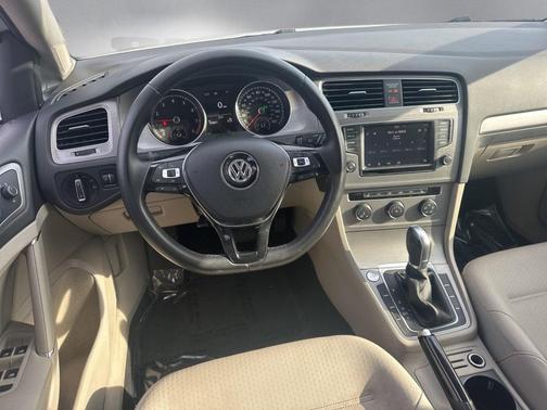 2017 Volkswagen Golf TSI Wolfsburg Edition 4-Door