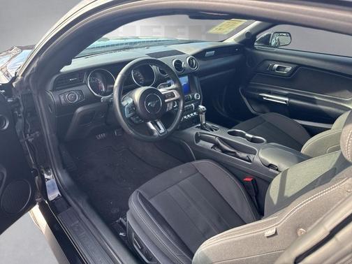 2022 Ford Mustang EcoBoost