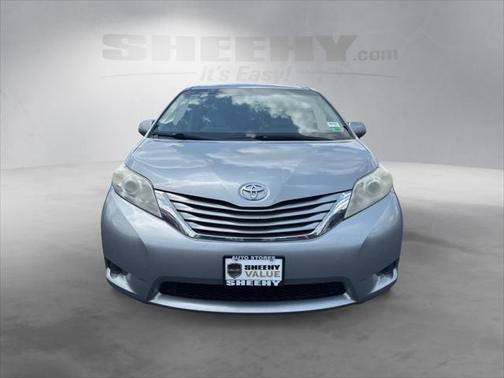 2015 Toyota Sienna LE