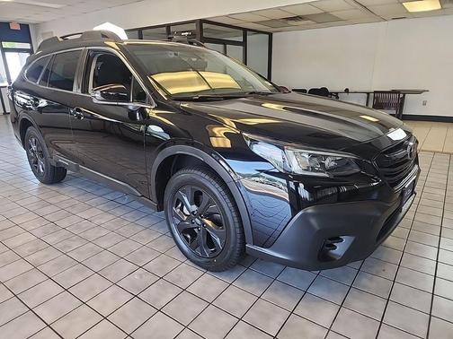 Crystal Black Silica 2022 Subaru Outback Onyx Edition XT