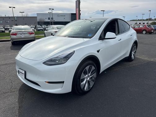 2024 Tesla Model Y Long Range Dual Motor All-Wheel Drive