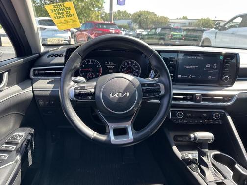 2022 Kia K5 LXS