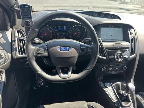 2017 Ford Focus RS Base