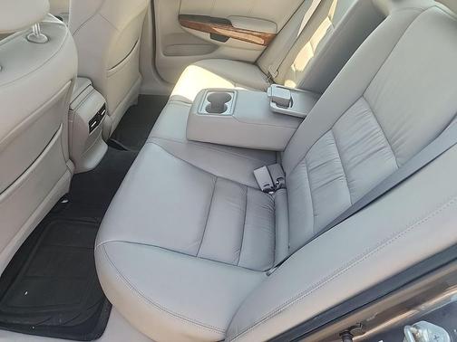 Polished Metal Metallic 2011 Honda Accord EX-L