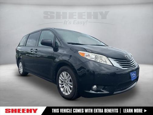 2017 Toyota Sienna XLE Premium