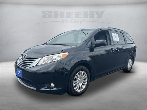 2017 Toyota Sienna XLE Premium