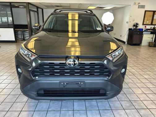 Magnetic Gray Metallic 2020 Toyota RAV4 XLE