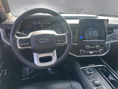 2022 Ford Expedition Max XLT