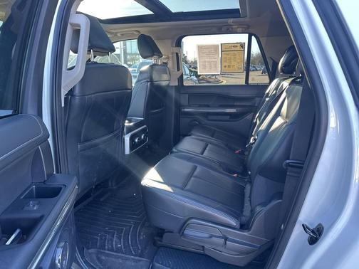 2022 Ford Expedition Max XLT