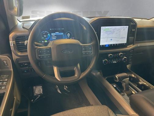 Agate Black Metallic 2025 Ford F-150 Lightning XLT