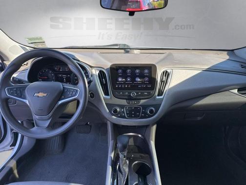 2022 Chevrolet Malibu FWD LT