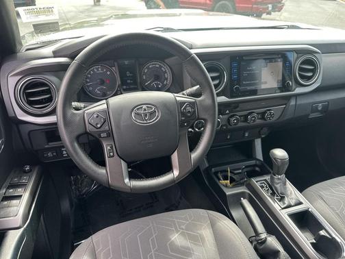 2017 Toyota Tacoma TRD Sport