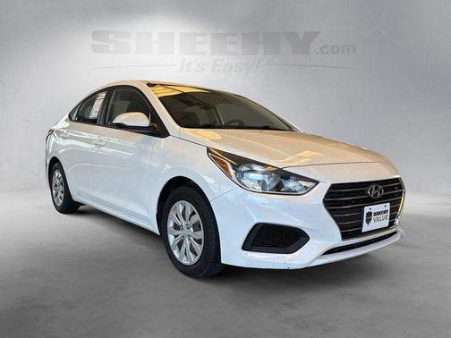 Frost White Pearl 2019 Hyundai Accent SE