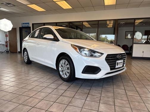 2019 Hyundai Accent SE