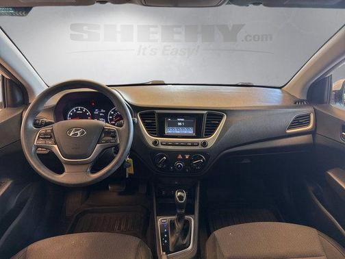 Frost White Pearl 2019 Hyundai Accent SE