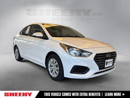Frost White Pearl 2019 Hyundai Accent SE