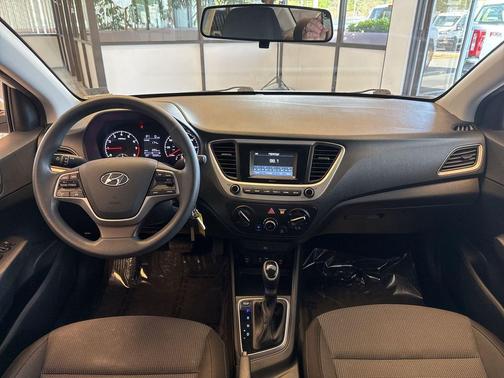 2019 Hyundai Accent SE