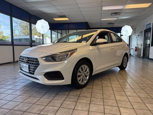 2019 Hyundai Accent SE