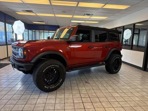 2022 Ford Bronco Black Diamond