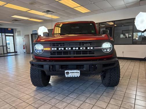 2022 Ford Bronco Black Diamond