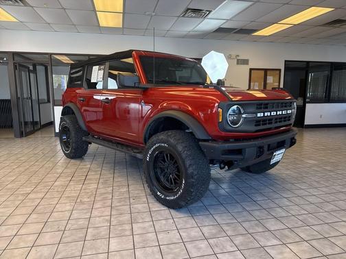 2022 Ford Bronco Black Diamond
