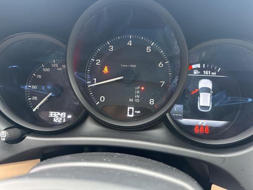 2023 Porsche Macan T