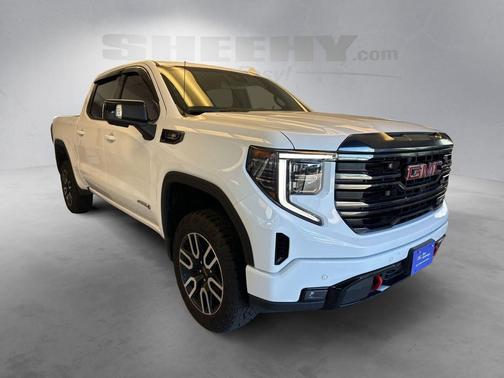 Summit White 2023 GMC Sierra 1500 AT4