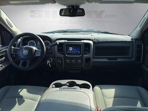 2017 RAM 2500 Tradesman Crew Cab 4x4 6'4' Box