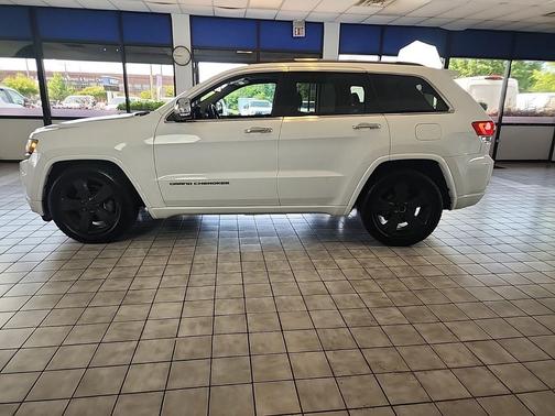 Bright White Clearcoat 2014 Jeep Grand Cherokee Overland