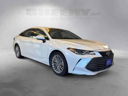 2022 Toyota Avalon Hybrid Limited