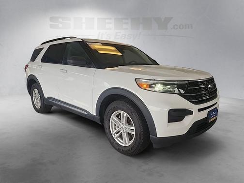 Oxford White 2022 Ford Explorer XLT