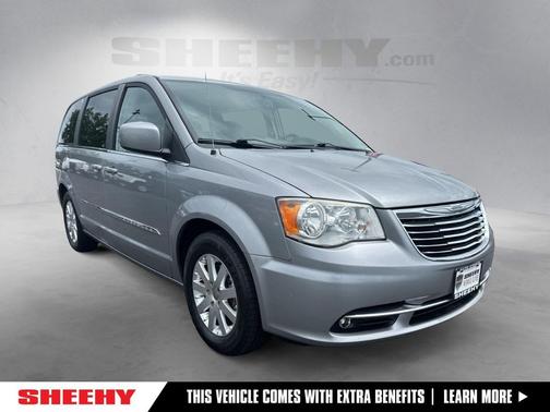 2015 Chrysler Town & Country Touring